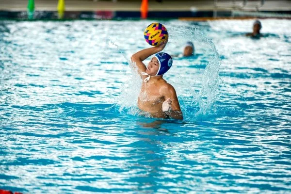 中国女子水球队亚锦赛逆转日本 锁定世锦赛参赛席位背后的拼搏与底气